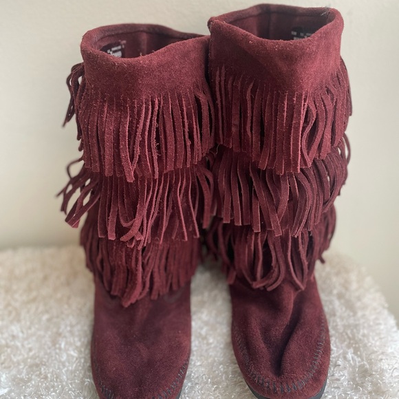 Minnetonka Shoes - Minnetonka 3 Layer Fringe Boots 1638F Burgundy Moccasin Suede Size 11